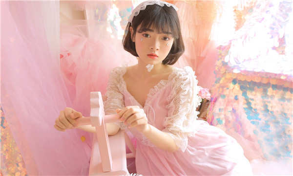 石阡供卵试管代怀生子多少钱？这一直是很多不孕不育家庭关注的话题。在中国，不孕不育的发生率越来越高，根据《中国不孕不育现状调研报告》显示，育龄夫妇的不孕不育率从20年前的3%增长至现在的12.5%-18.2%，患者人数高达6000万以上。在这样的背景下，许多家庭通过供卵试管来实现自己的生育梦想。那么，供卵试管代怀生子的费用到底是多少呢？